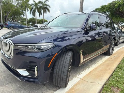 Used 2021 BMW X7 xDrive40i w/ Premium Package AWD/4WD image 3