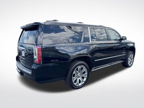 Used 2016 GMC Yukon XL Denali w/ Open Road Package AWD/4WD image 5