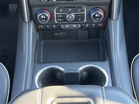 Used 2023 Chevrolet Tahoe Premier image 17