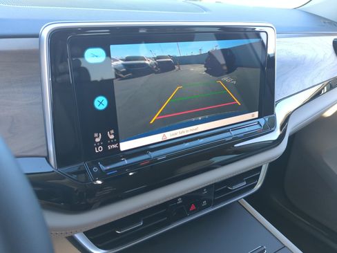 New 2026 Volkswagen Atlas SE image 27