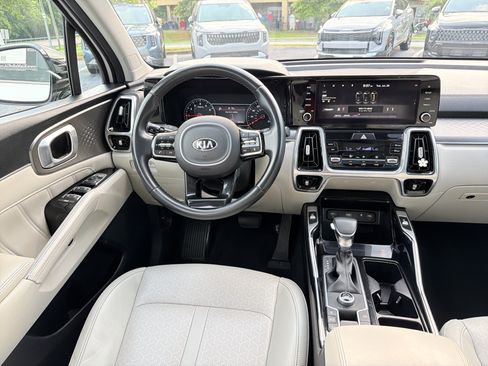 Used 2021 Kia Sorento SX FWD image 3