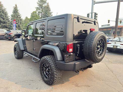 Used 2014 Jeep Wrangler Unlimited Rubicon AWD/4WD image 5