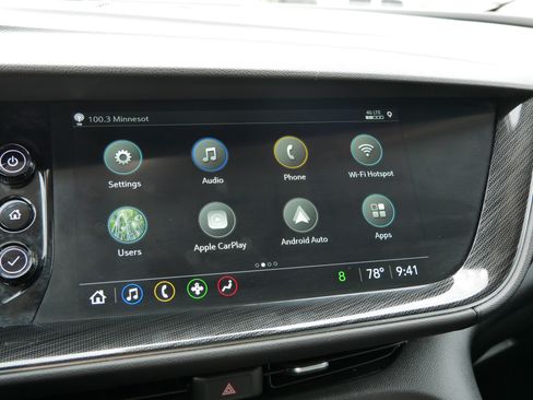 Used 2023 Buick Envision Essence image 18