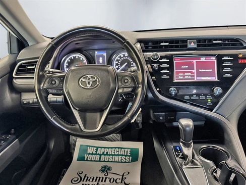 Used 2019 Toyota Camry SE image 15