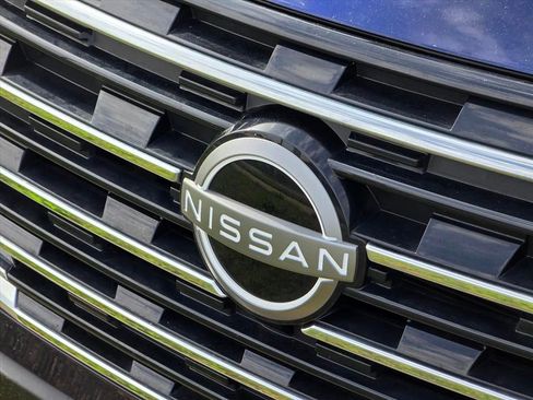 Used 2025 Nissan Rogue SV FWD image 20