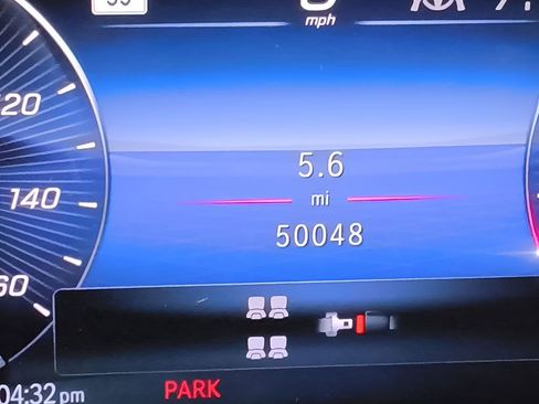 Used 2024 Mercedes-Benz GLS 450 4MATIC image 21