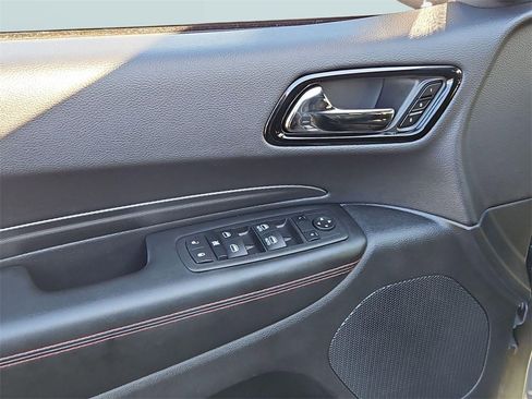 Used 2025 Dodge Durango GT image 11