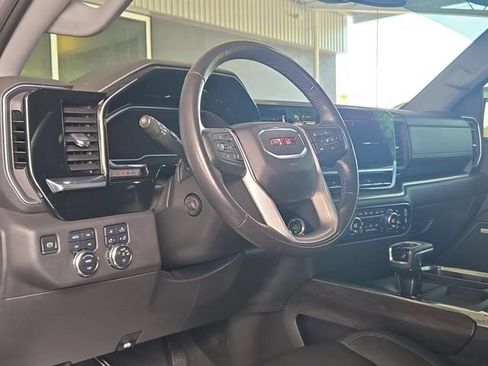 Used 2023 GMC Sierra 1500 SLT w/ SLT Premium Package AWD/4WD image 11