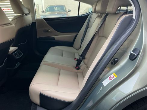 Used 2019 Lexus ES 350 w/ Premium Package FWD image 33