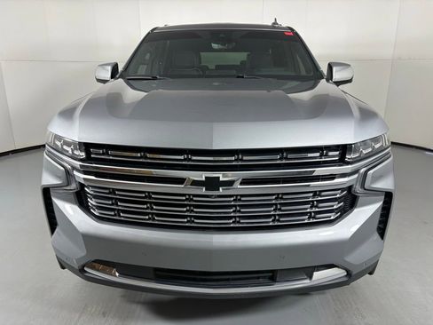 Used 2023 Chevrolet Tahoe Premier w/ Premium Package 2 AWD/4WD image 3