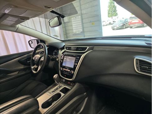 Used 2018 Nissan Murano SV image 12