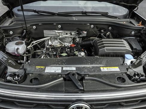 New 2025 Volkswagen Atlas Cross Sport SEL image 44