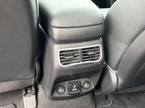 Used 2023 Hyundai Santa Fe Limited AWD/4WD image 16