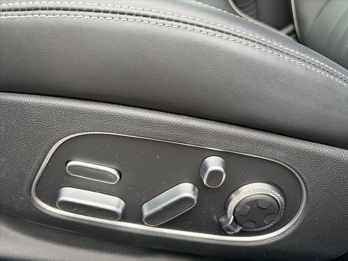 Used 2025 Genesis G90 3.5T image 15