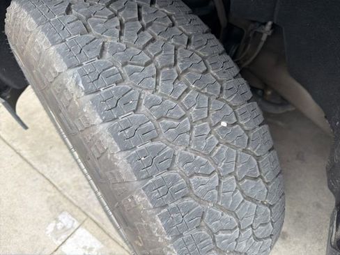 Used 2017 GMC Sierra 1500 SLT w/ SLT Premium Package image 7