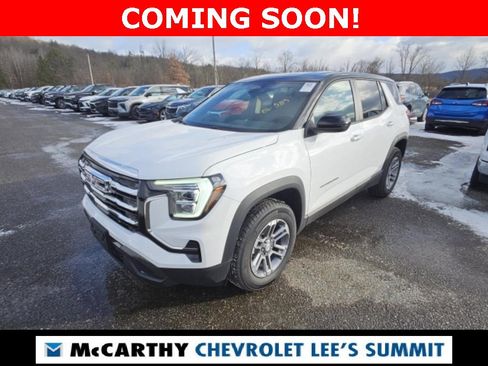 Used 2025 GMC Terrain Elevation image 1