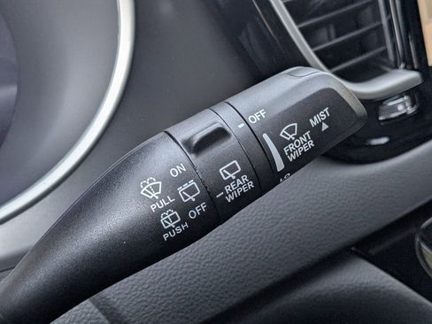 New 2026 Chrysler Voyager LX image 28