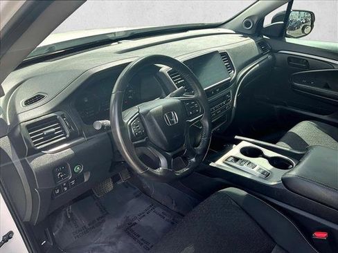 Used 2025 Honda Ridgeline Sport image 14