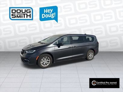 Certified 2023 Chrysler Pacifica Touring-L