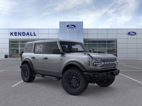 New 2026 Ford Bronco Badlands AWD/4WD image 7