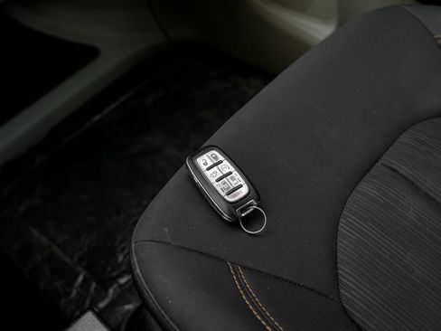 Used 2018 Chrysler Pacifica Touring Plus w/ Tire & Wheel Group image 54