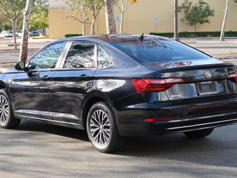 Used 2019 Volkswagen Jetta SEL FWD image 4