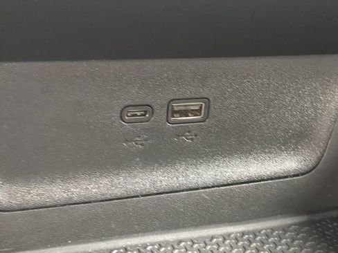 Used 2025 Chevrolet Equinox LT FWD image 20