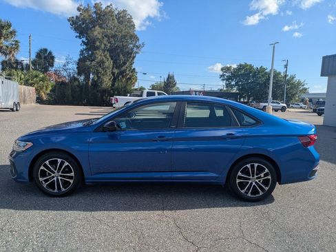 Used 2024 Volkswagen Jetta Sport FWD image 9