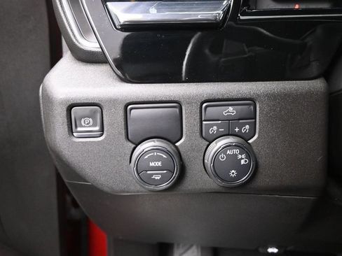 Used 2024 Chevrolet Silverado 1500 LT RWD image 16