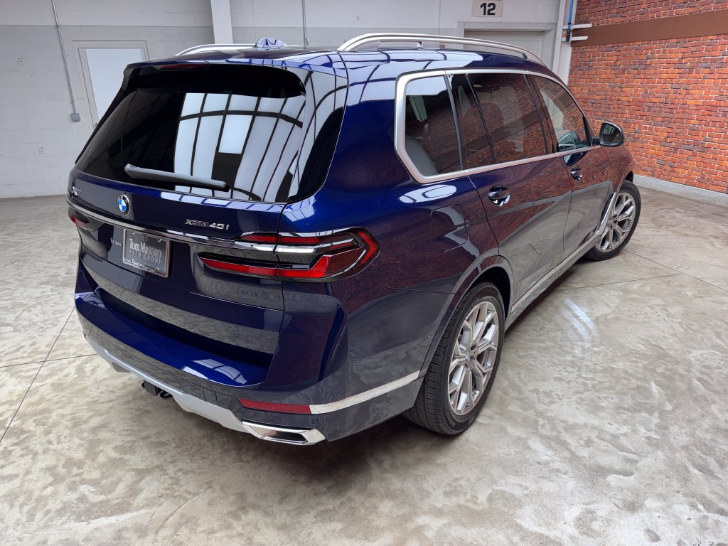 Used 2027 BMW X7 xDrive40i AWD/4WD image 6