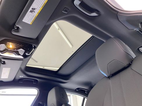 New 2026 BMW 530i xDrive w/ Premium Package image 15