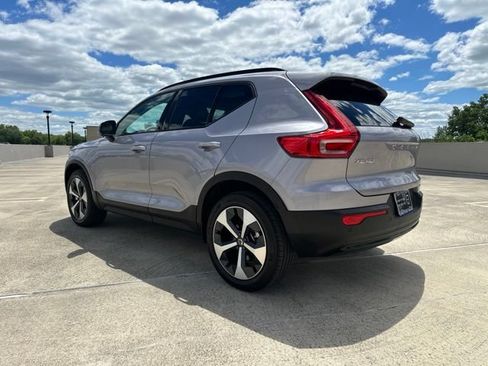 Certified 2026 Volvo XC40 B5 Plus AWD/4WD image 6