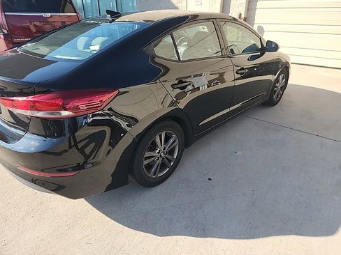 Used 2018 Hyundai Elantra SEL image 15