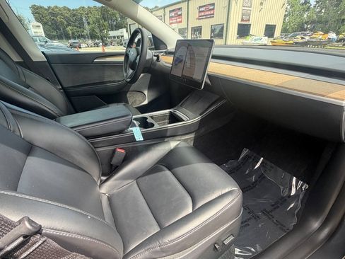 Used 2024 Tesla Model Y Long Range RWD image 24