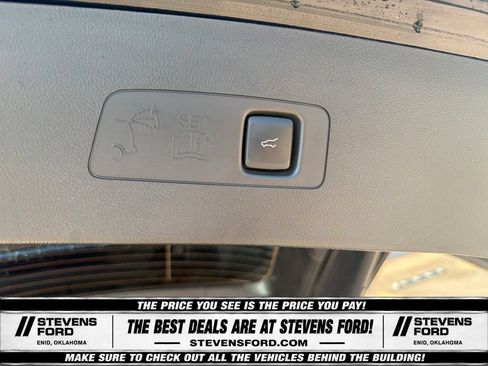 Used 2022 Lincoln Corsair AWD w/ Premium Package image 38