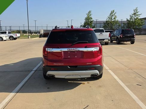 Used 2023 GMC Acadia SLT AWD/4WD image 4