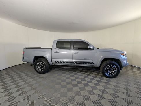 Used 2021 Toyota Tacoma TRD Sport image 4