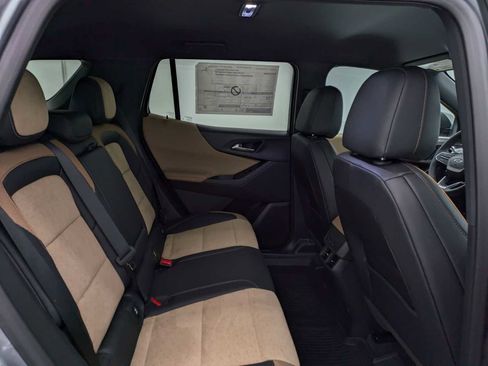 New 2026 Chevrolet Equinox ACTIV AWD/4WD image 21