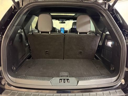 Used 2022 Ford Explorer ST w/ ST Street Pack AWD/4WD image 37