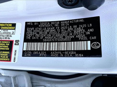 Used 2025 Lexus ES 300h w/ Premium Package FWD image 9