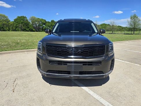 Used 2022 Kia Telluride S image 9