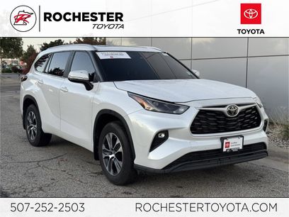 Used 2024 Toyota Highlander XLE