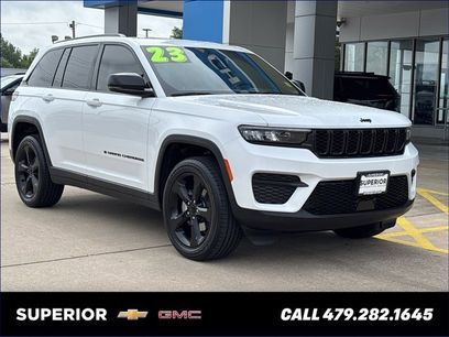 Used 2023 Jeep Grand Cherokee Altitude
