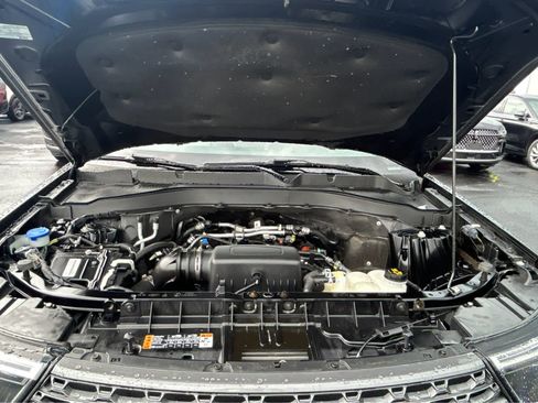 Used 2023 Ford Explorer XLT w/ Equipment Group 202A image 23
