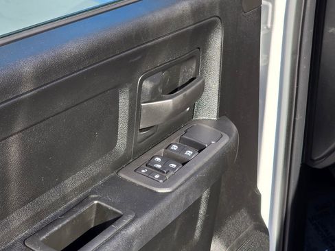 Used 2025 RAM 3500 Tradesman w/ Chrome Appearance Group AWD/4WD image 40
