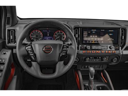 New 2026 Nissan Frontier PRO-4X w/ Pro-4x Convenience Package