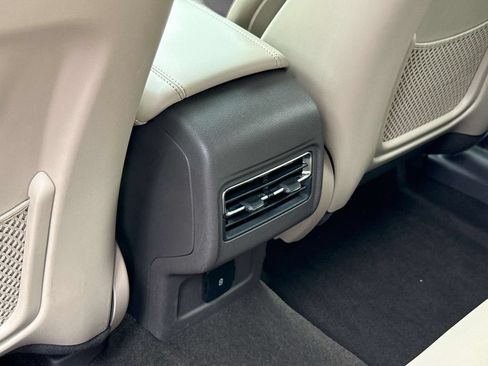 Certified 2022 Lincoln Corsair FWD image 17