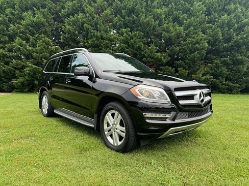 Used 2015 Mercedes-Benz GL 450 4MATIC image 8