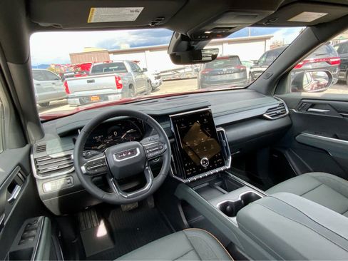 New 2026 GMC Acadia AT4 w/ LPO, Floor Liner Package AWD/4WD image 33