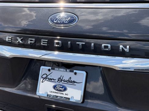 Certified 2024 Ford Expedition Limited image 11